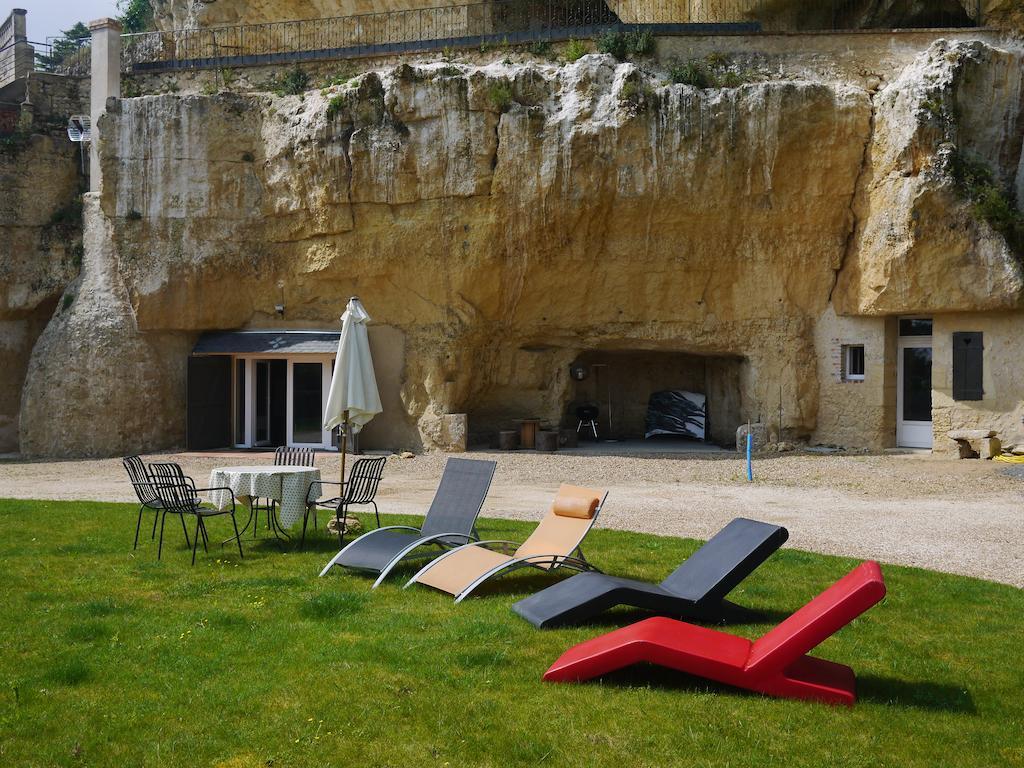 Gites Troglodytes Du Chateau De L'Etoile Vernou-sur-Brenne Exterior photo